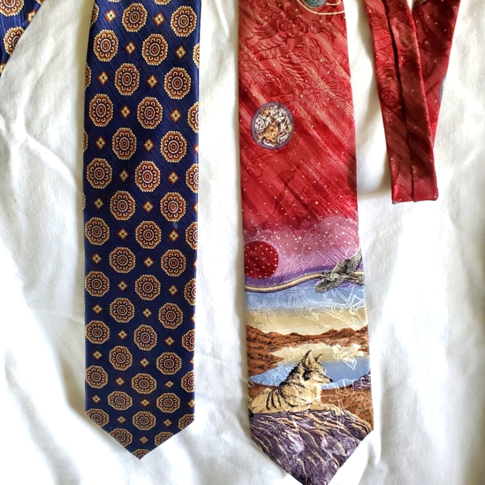 Meeting Street Tie Handmade 100% Silk & An Endangered Species Wolf Tie